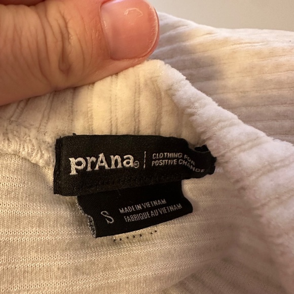 prAna Women's Escambia Pullover in Au Lait Heather | Size Small - Picture 8 of 13